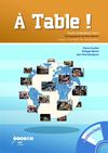A table École